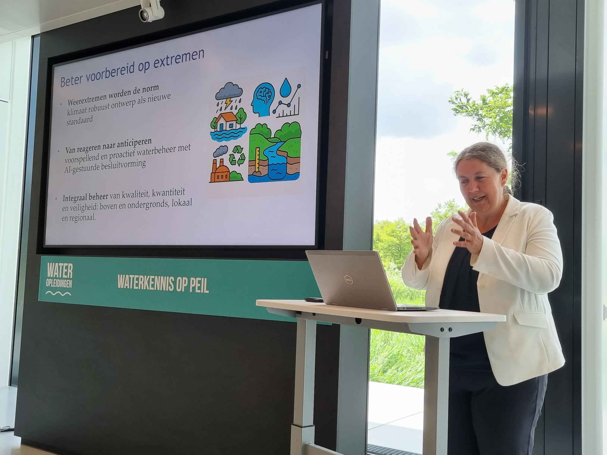 This is what AI means for water management in 2030 - World Water Academy
