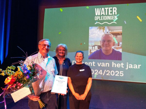 Henri van den Akker awarded Trainer of the year 2024/2025